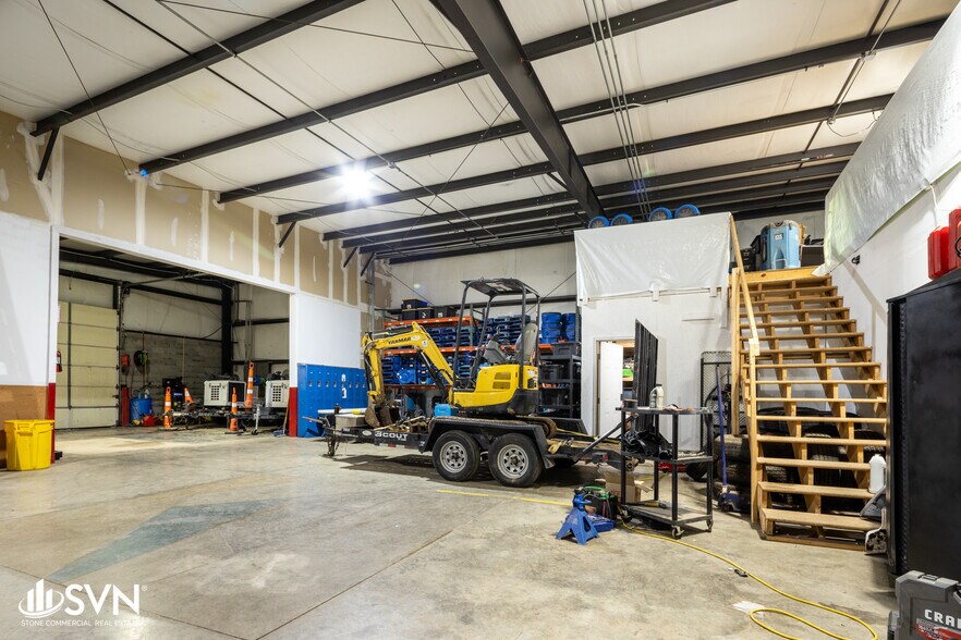 More Photos Of 101 Kemper Dr, Nicholasville Warehouse For Sale