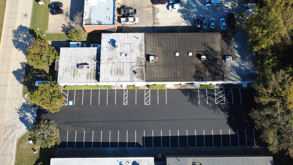 More Photos Of 4517-4525 Renaissance Pky, Warrensville Heights Office For Lease