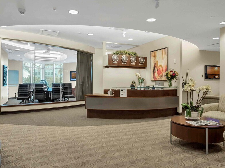 More Photos Of 1540 International Pky, Lake Mary Office For Sale