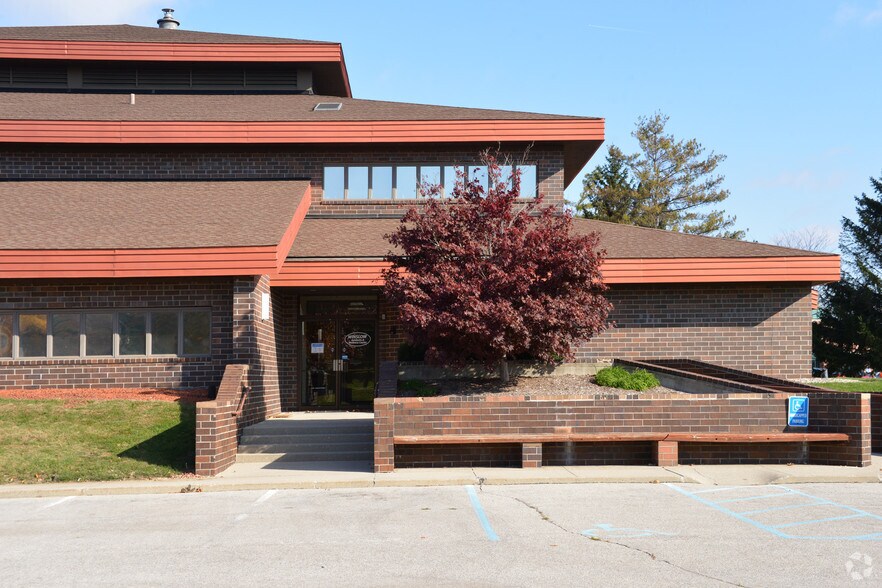 More Photos Of 2000 E 116th St, Carmel Medical For Sale