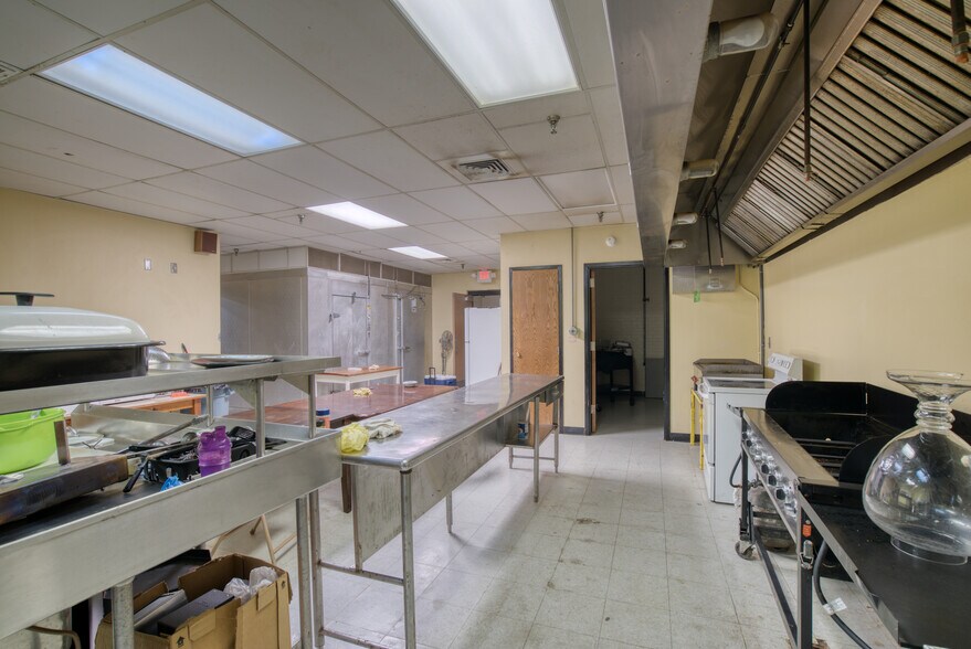 More Photos Of 200 Forrest Park Rd, Bartlesville Religious Facility For Sale