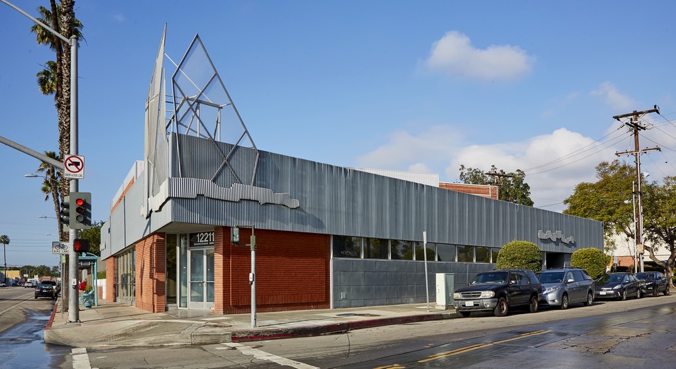 More Photos Of 12211 W Washington Blvd, Los Angeles Office For Lease