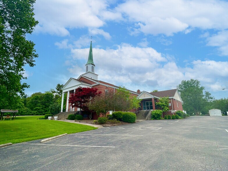 More Photos Of 11565 Pippin Rd, Cincinnati Religious Facility For Sale
