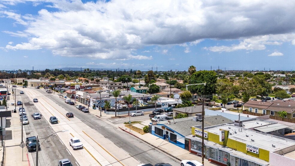 More Photos Of 13175 Paramount Blvd, South Gate Office For Sale