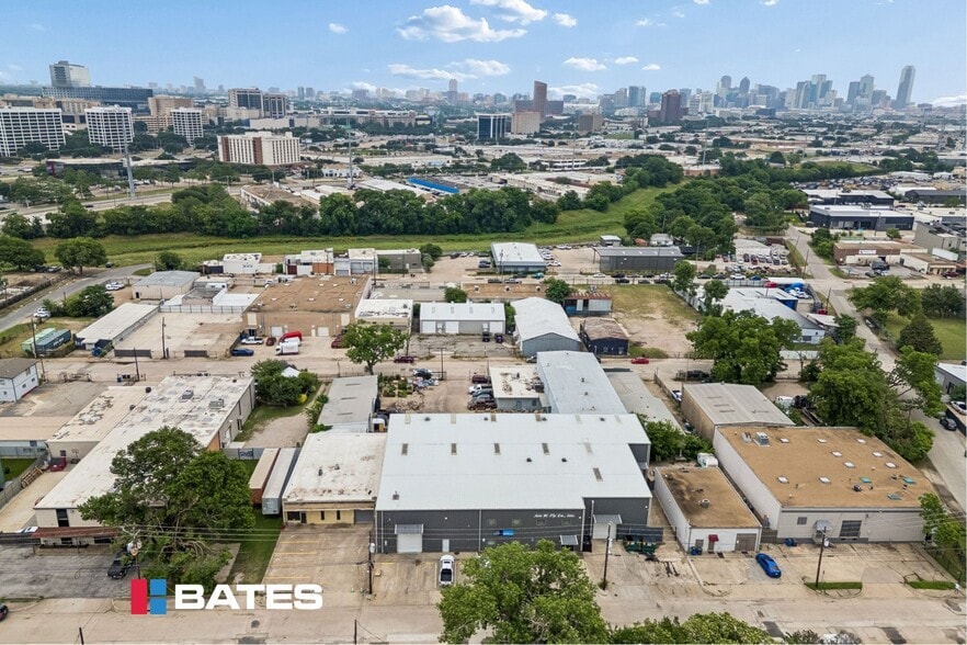 More Photos Of 4819 Vicksburg St, Dallas Showroom For Sale