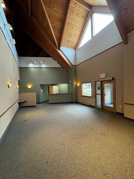 More Photos Of 2214 5th St, White Bear Lake Medical For Sale