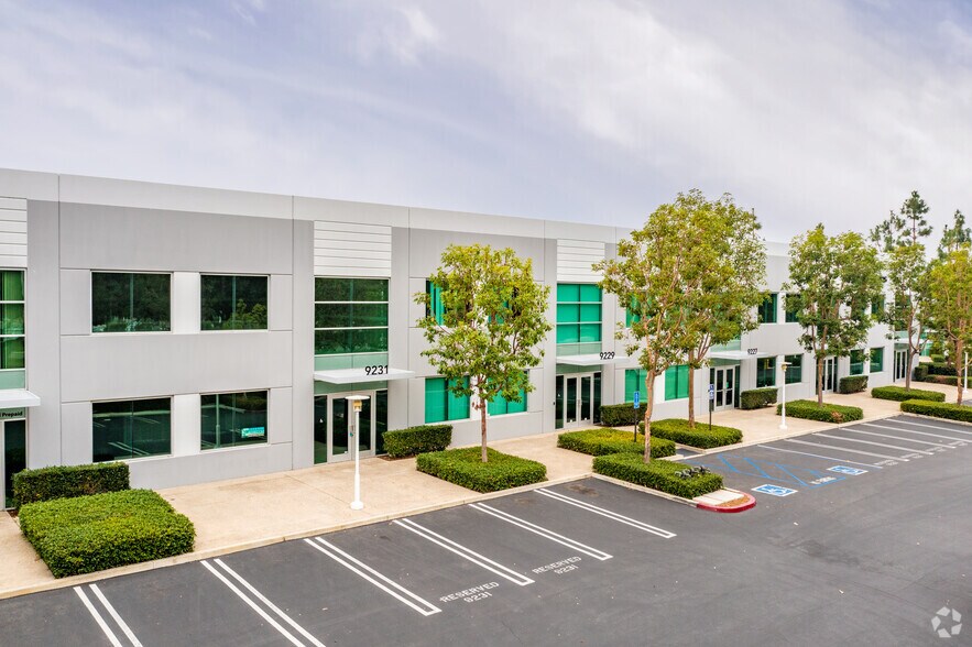 More Photos Of 9223-9233 Research Dr, Irvine Research And Development For Lease