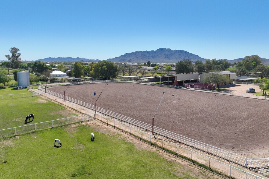 More Photos Of 15225 E Riggs Rd, Gilbert Horse Stables For Sale
