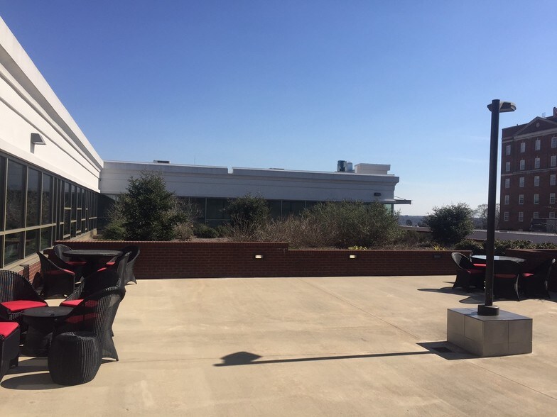 Primary Photo Of 125 W Washington St, Athens Office For Lease