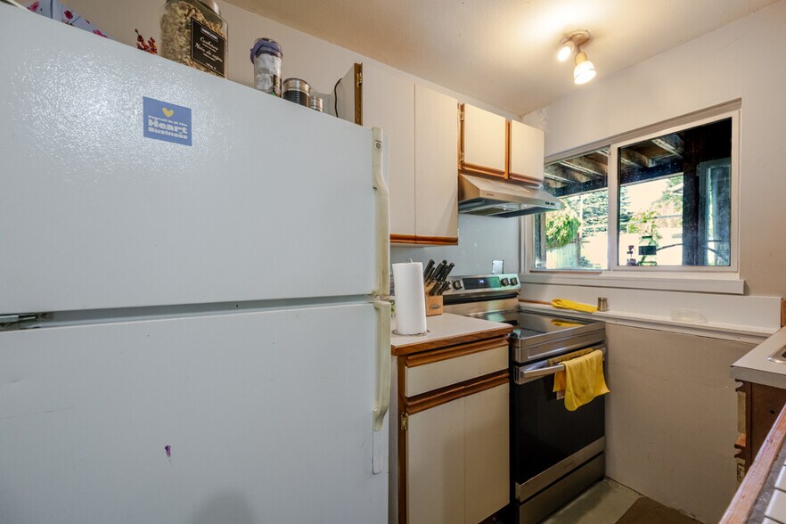 More Photos Of 32533 Ptarmigan Dr, Mission Daycare Center For Sale
