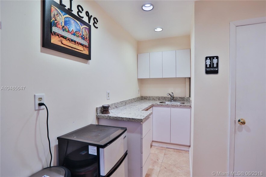 More Photos Of 14200-14238 SW 136th St, Miami Light Manufacturing For Sale