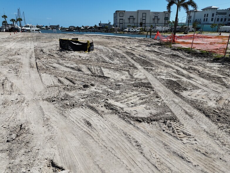 More Photos Of 1100 Main St, Fort Myers Land For Sale