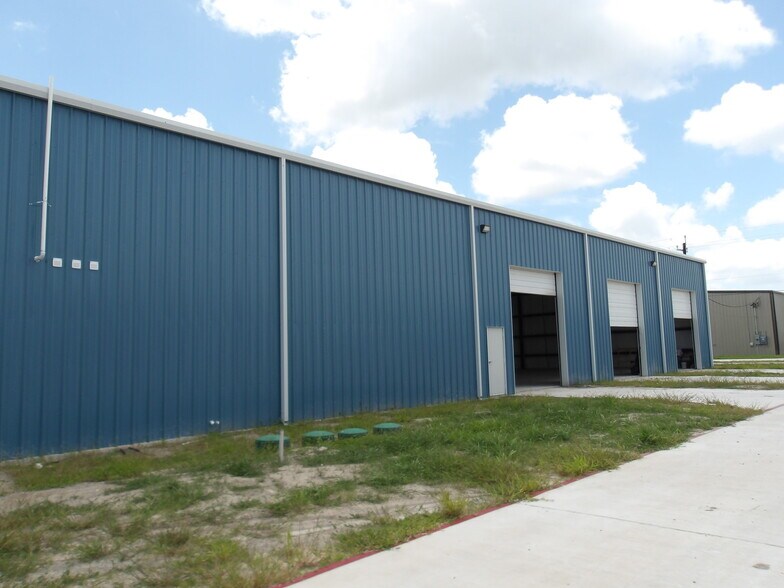 More Photos Of 1745 Laguna Circle, Harlingen Warehouse For Sale