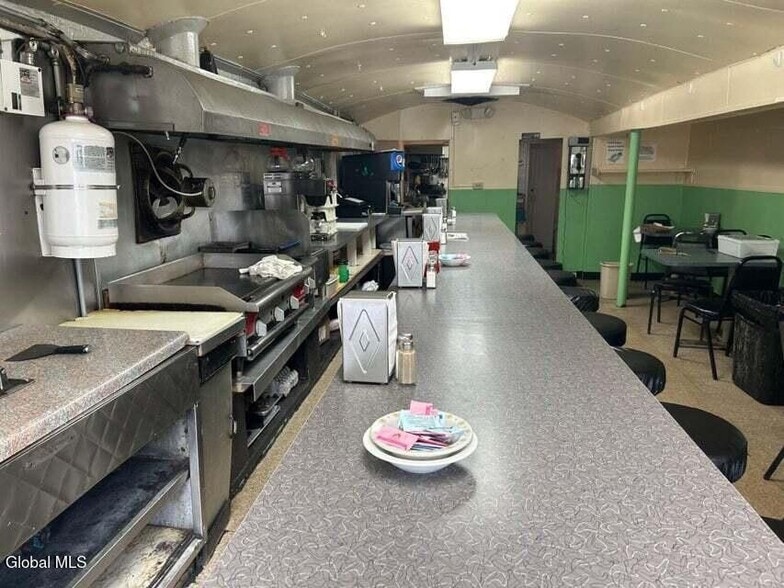 More Photos Of 494 Washington Ave, Albany Restaurant For Sale