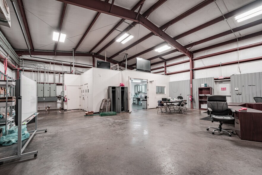 More Photos Of 2061 Magnolia Dr, Pasadena Industrial For Sale
