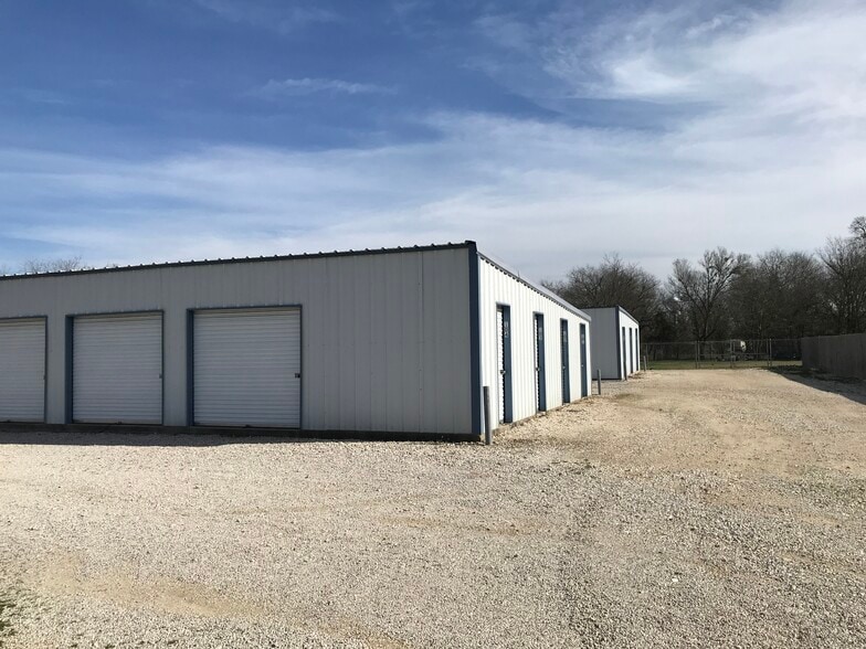 More Photos Of 412 City, Caldwell Self Storage For Sale