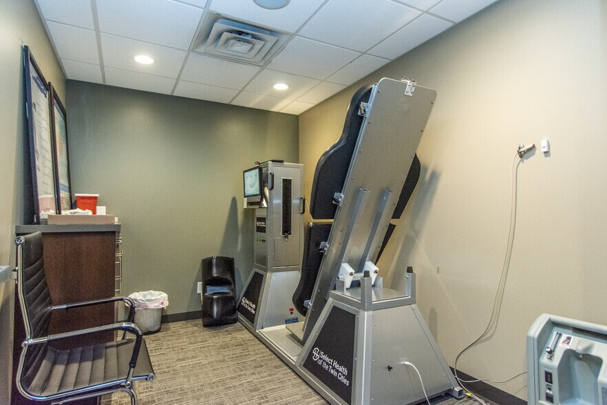 More Photos Of 7300 France Ave S, Edina Medical For Lease