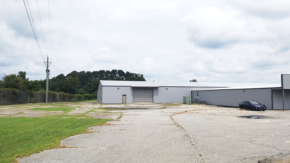 More Photos Of 530 Soperton Ave, Dublin Warehouse For Lease