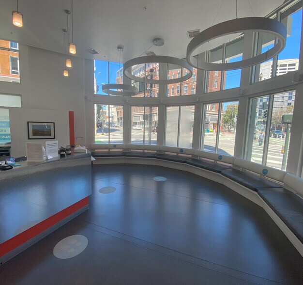 More Photos Of 1600 Market St, San Francisco Apartments For Lease