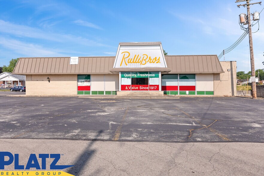 Primary Photo Of 5780 South Ave, Youngstown Supermarket For Sale