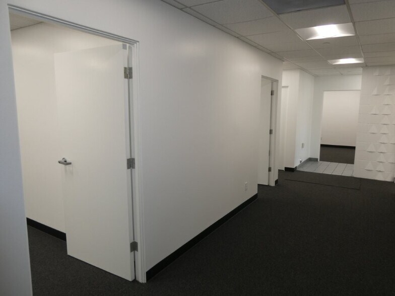 More Photos Of 1756 Flower St, Glendale Office For Lease
