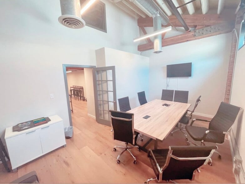 More Photos Of 10 Lackawanna Plz, Montclair Storefront Retail Office For Lease