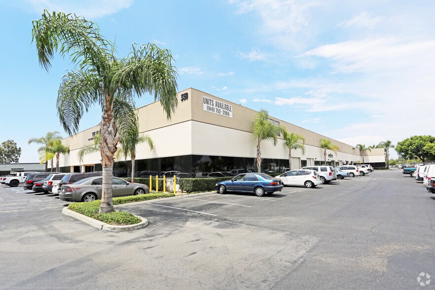 More Photos Of 2925 Airway Ave, Costa Mesa Warehouse For Lease