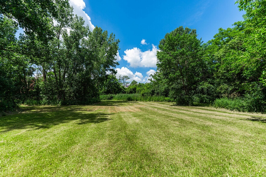 More Photos Of 250 St Regis Dr, Lombard Land For Sale