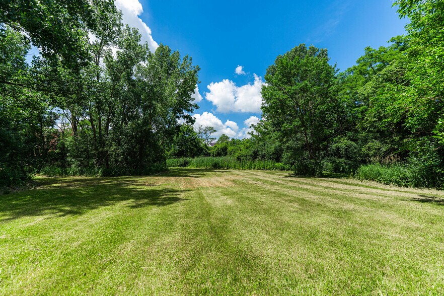 More Photos Of 250 St Regis Dr, Lombard Land For Sale