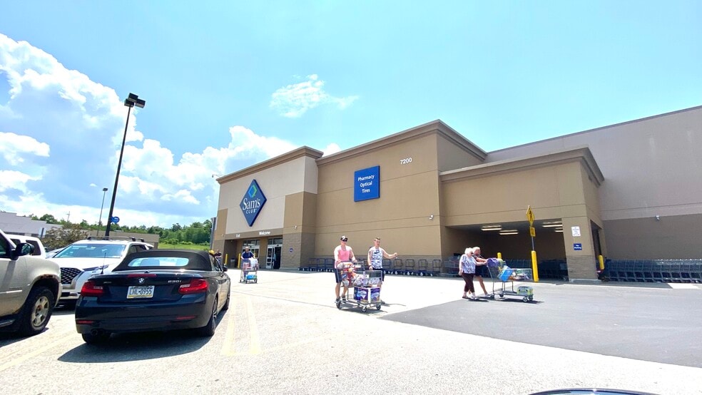 More Photos Of 5430 Peach St, Erie Drugstore For Sale