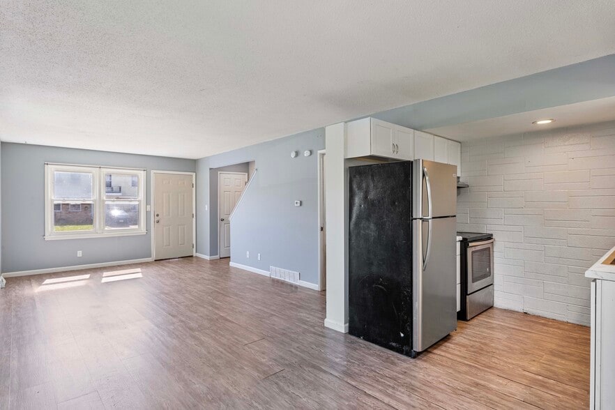 More Photos Of 2704-2712 Magnolia Dr, Bettendorf Apartments For Sale