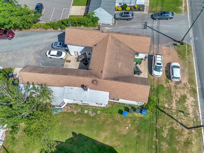 More Photos Of 129 Amboy Ave, Woodbridge Apartments For Sale