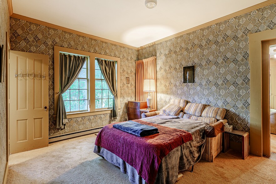 More Photos Of 23 Ontario St, Honeoye Falls Apartments For Sale