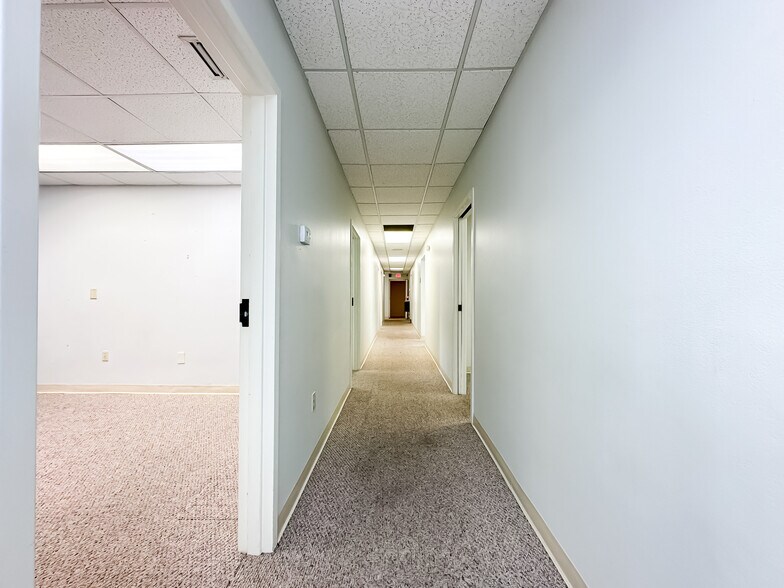 More Photos Of 103 S Florida Ave, Lakeland Office For Lease