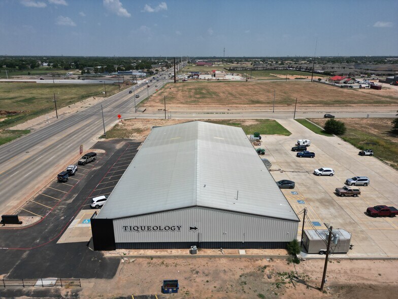More Photos Of 11703 Indiana Ave, Lubbock Warehouse For Sale