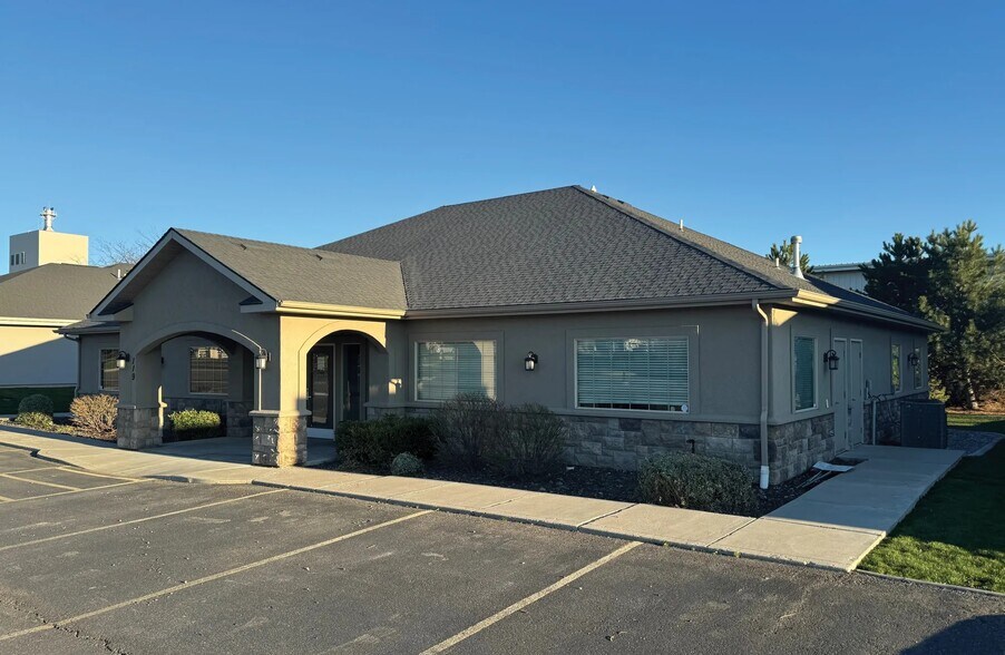 More Photos Of 119 Country Ln, Jerome Office For Sale