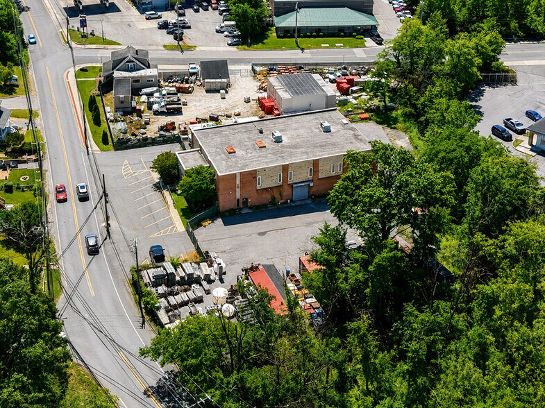 More Photos Of 6737 Dogwood Rd, Woodlawn Warehouse For Sale