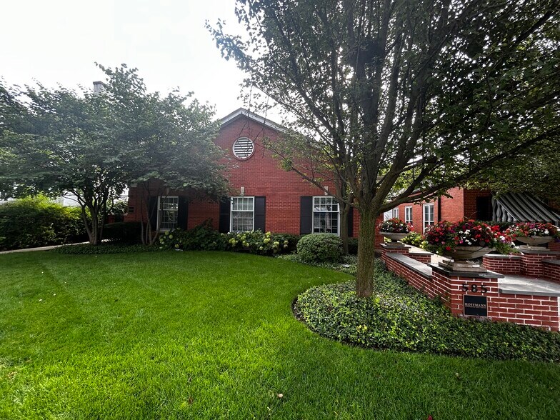 Primary Photo Of 585 Lincoln Ave, Winnetka Office For Lease