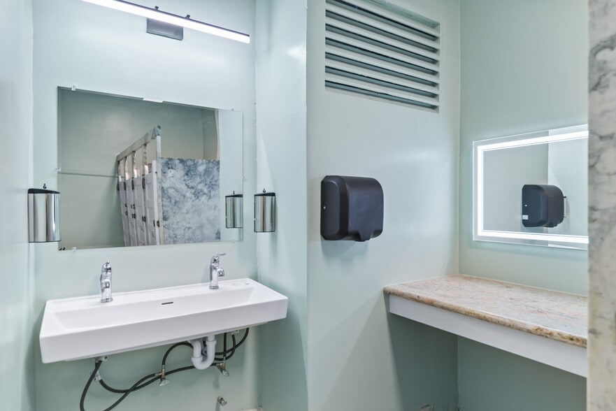 More Photos Of 2411 Santa Clara Ave, Alameda Bank For Lease