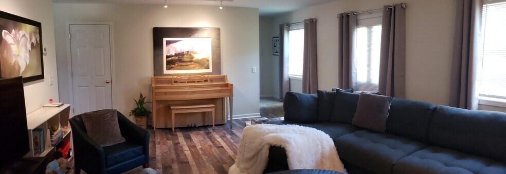 More Photos Of 40 Jamestown Ct, Crossville Multifamily For Sale