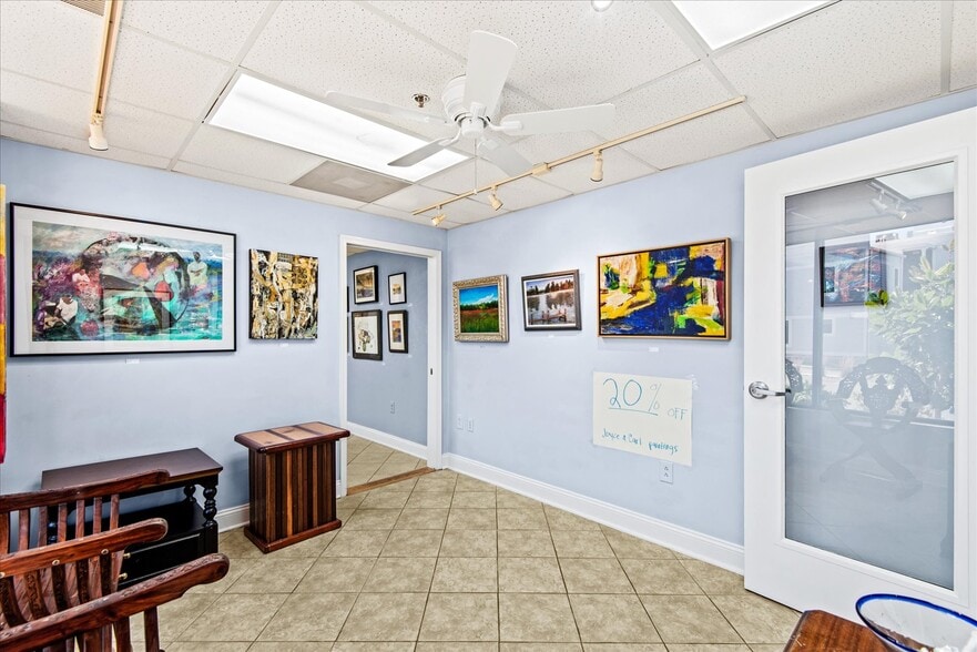 More Photos Of 100 Taylor St, Colonial Beach Storefront Retail Office For Sale