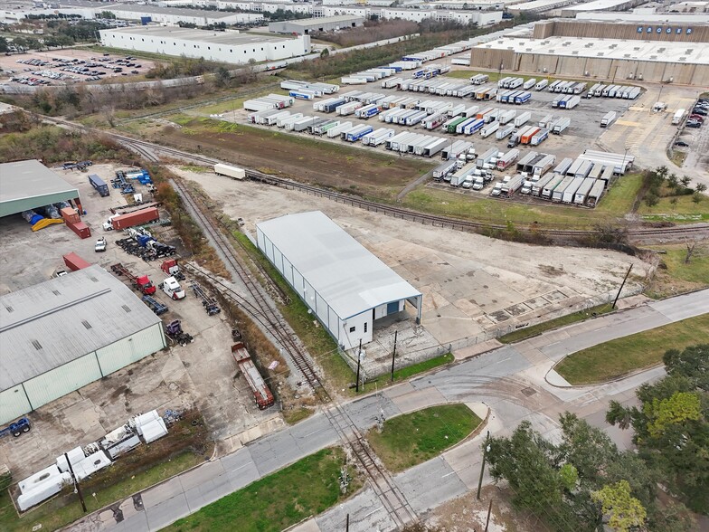 More Photos Of 620 Gellhorn Dr, Houston Warehouse For Sale