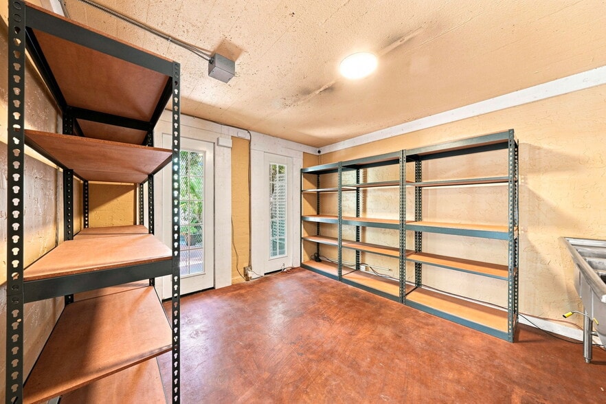 More Photos Of 870 Hartnell Ave, Redding Garden Center For Sale