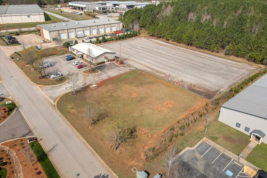 More Photos Of 1950 International Ct, Grovetown Office For Sale