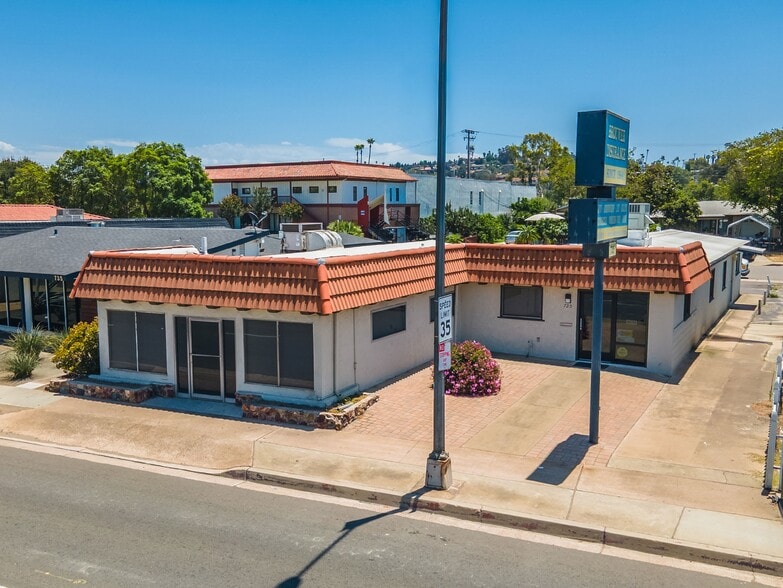 Primary Photo Of 725 E Valley Pky, Escondido Freestanding For Sale
