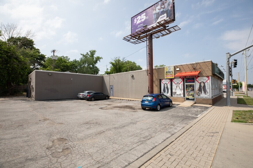 More Photos Of 7714-7720 Troost Ave, Kansas City Storefront For Sale