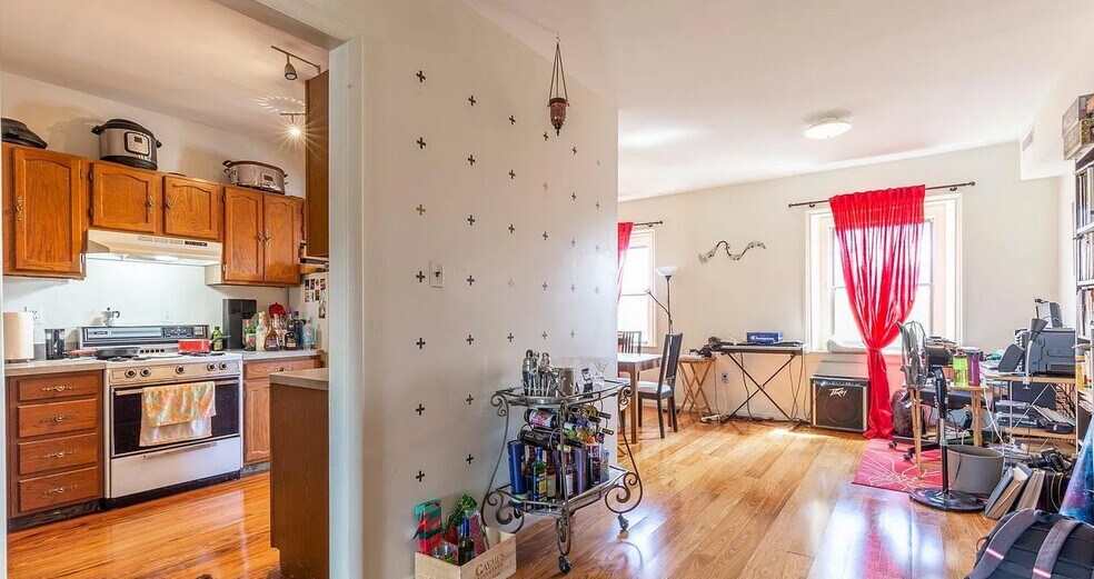 More Photos Of 540 N 4th St, Philadelphia Apartments For Sale