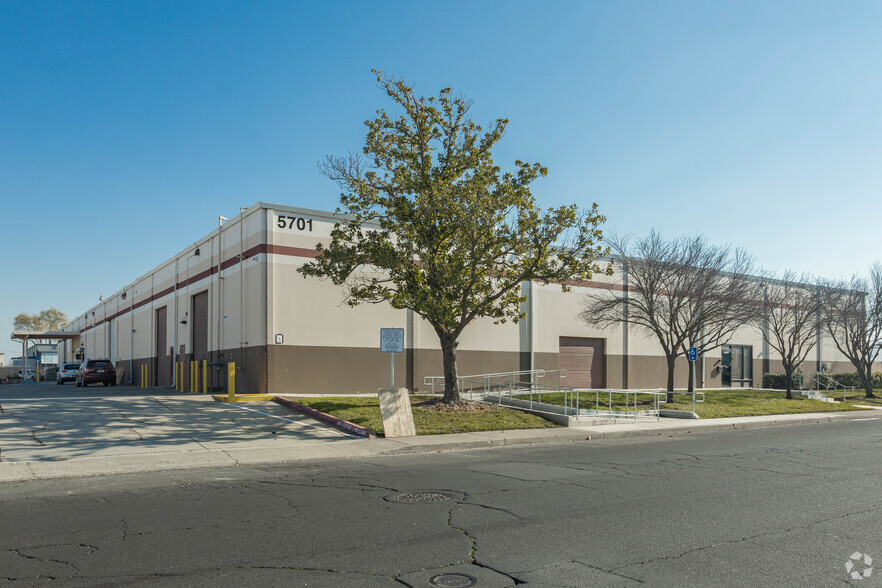 Primary Photo Of 5701 88th St, Sacramento Manufacturing For Lease