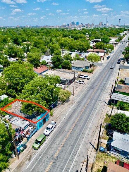 More Photos Of 2217 Guadalupe St, San Antonio Freestanding For Sale