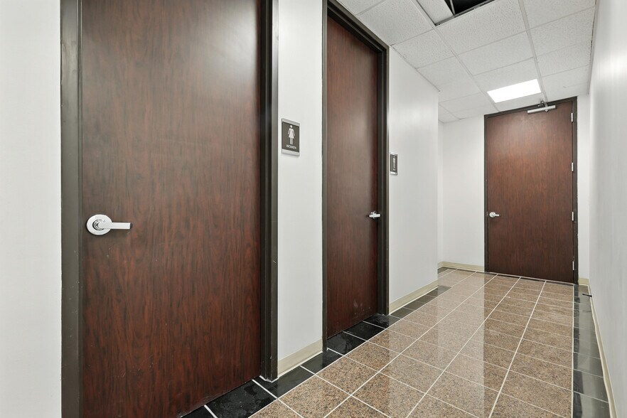 More Photos Of 1100 W Campbell Rd, Richardson Office For Lease